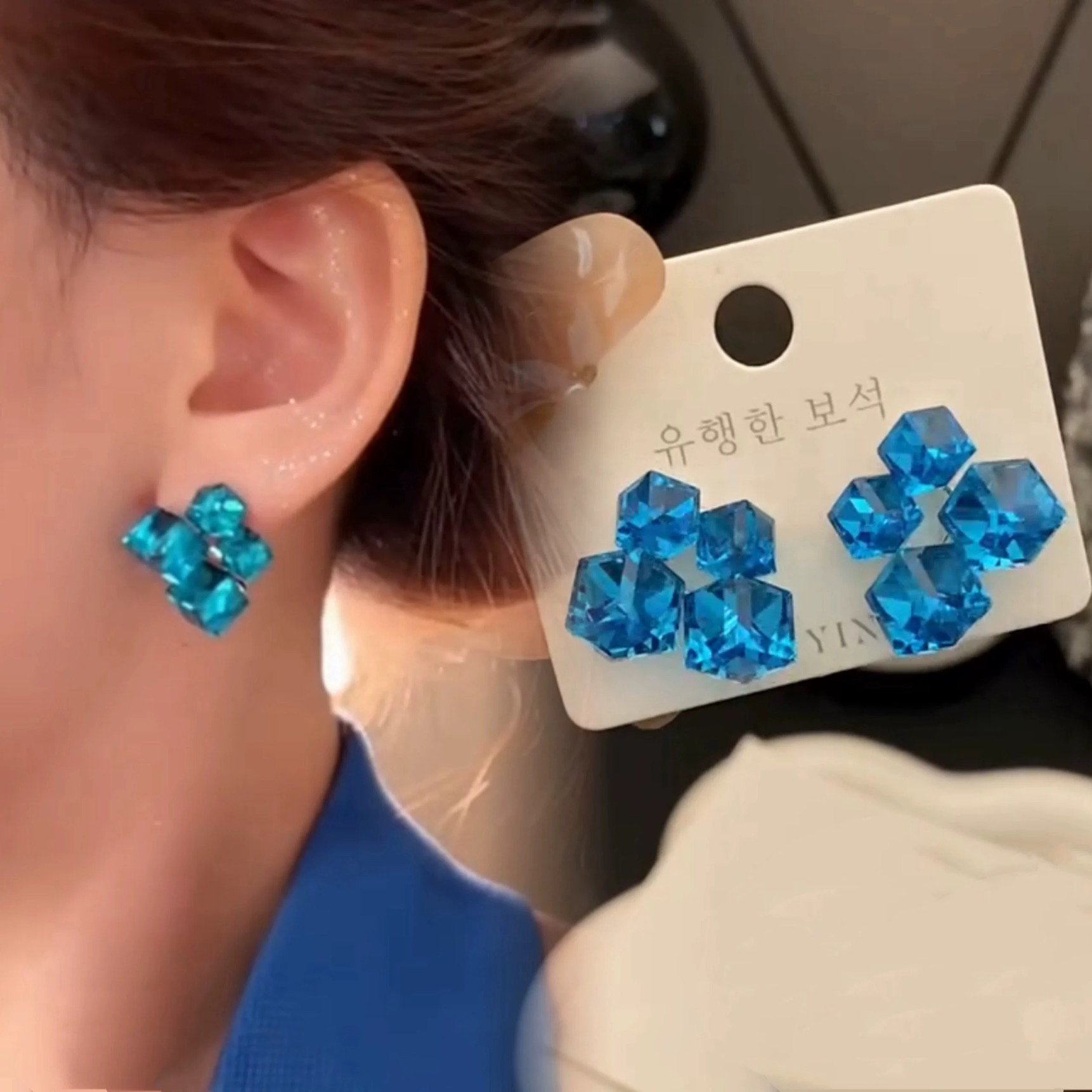 铜合金耳饰 2025新款爆款蓝色轻奢高级感气质大气耳环个性小众F06