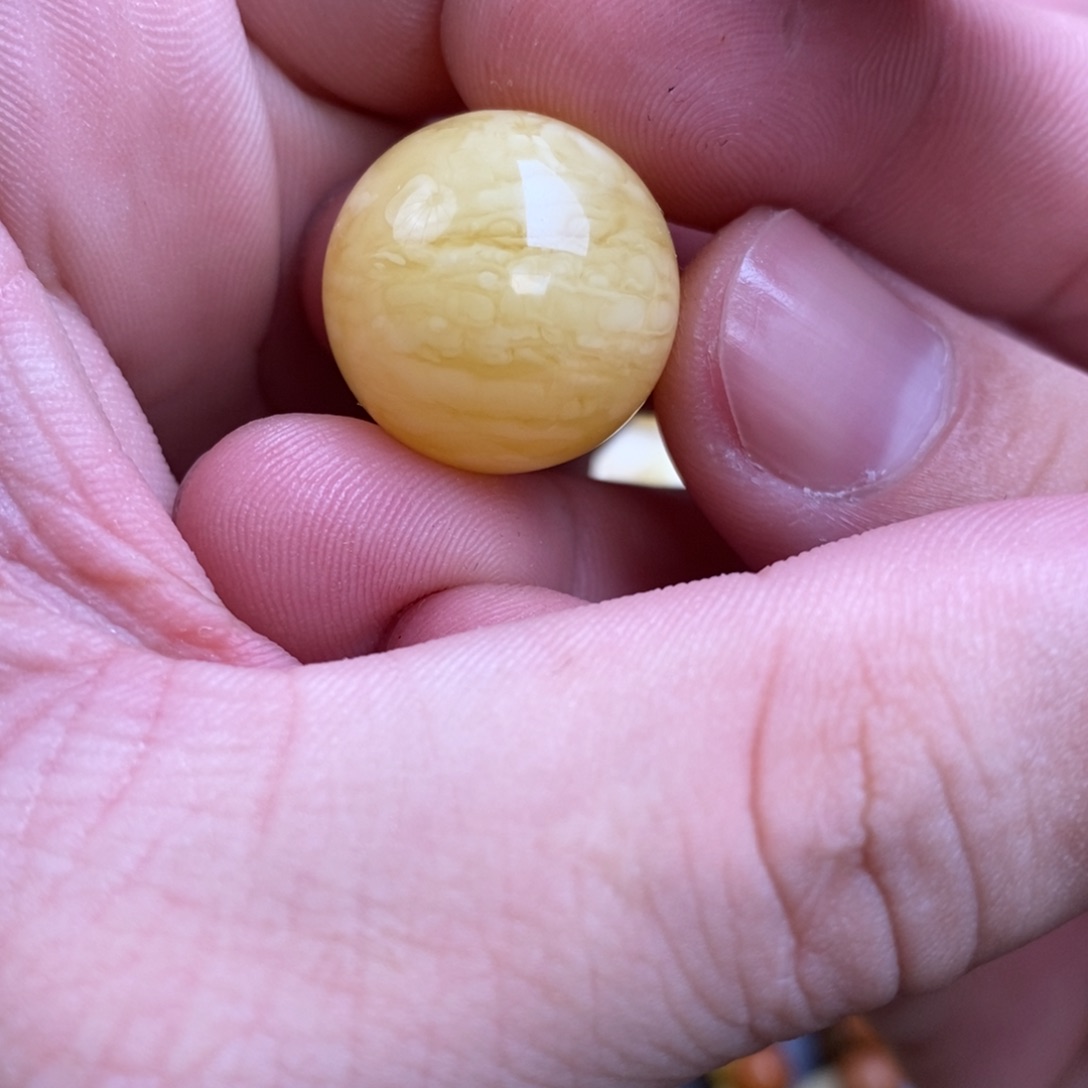 蜜蜡裸石未镶嵌橙*?