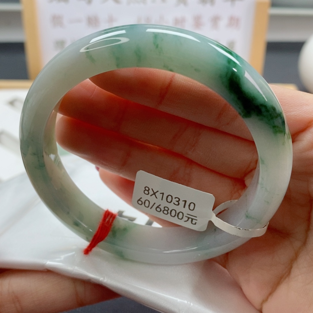 翡翠手镯未镶嵌天然A货翡翠手镯