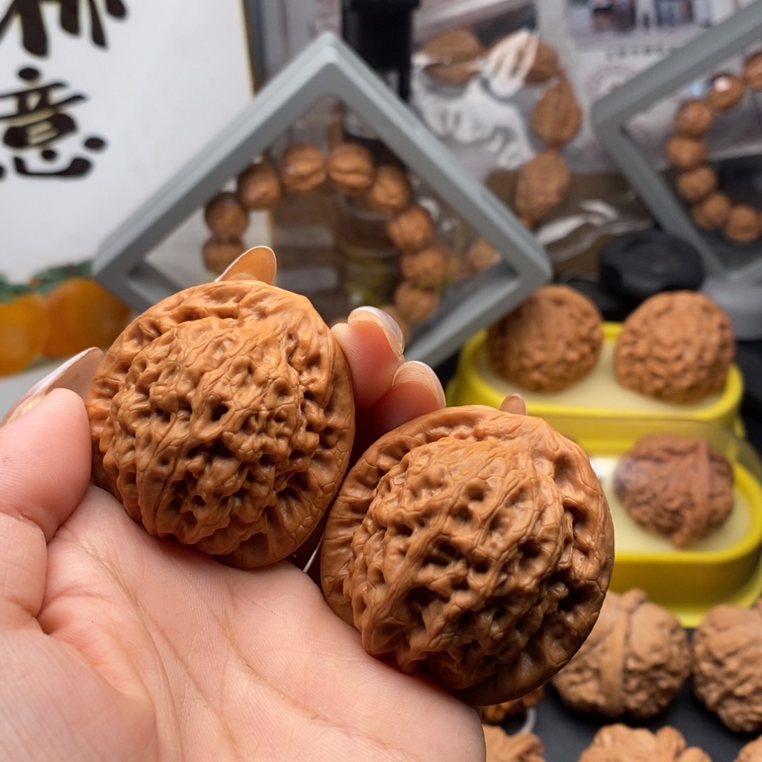 文玩核桃把件43金公子