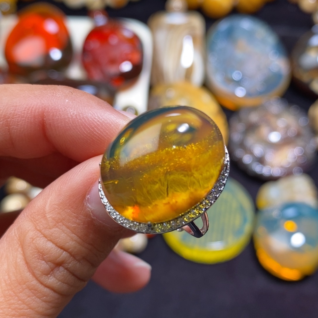 琥珀未镶嵌颈饰21×17mm「不退换」