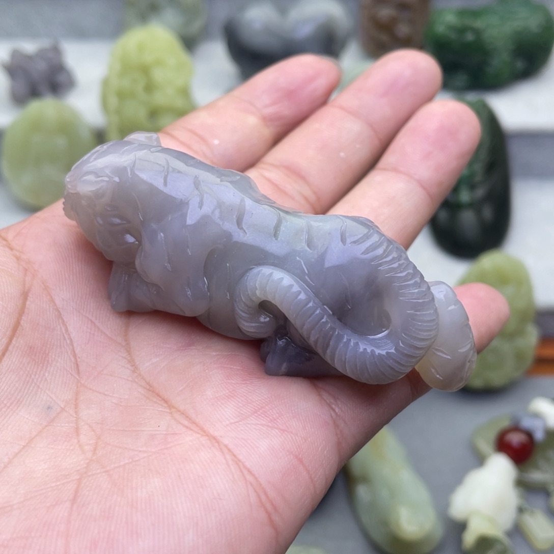 奥***兽和田玉未镶嵌颈饰