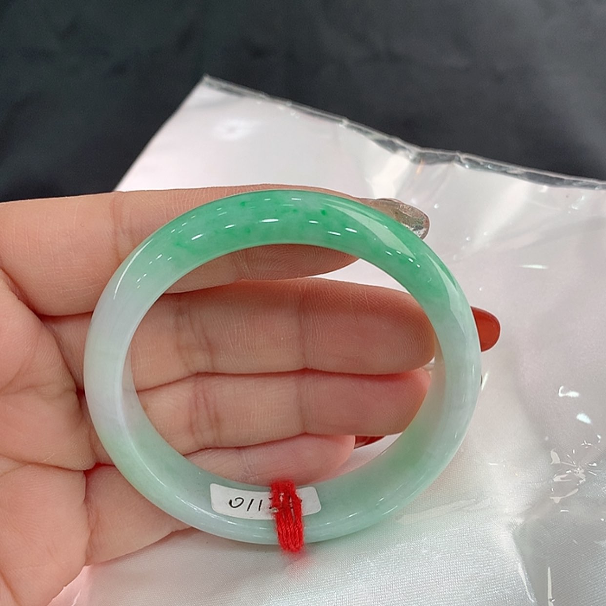 【闪购商品】翡翠手镯未镶嵌52，51/52