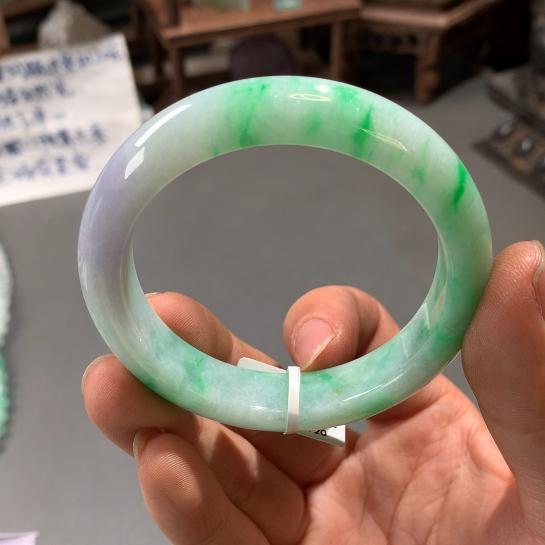 翡翠手镯未镶嵌53.8圈口