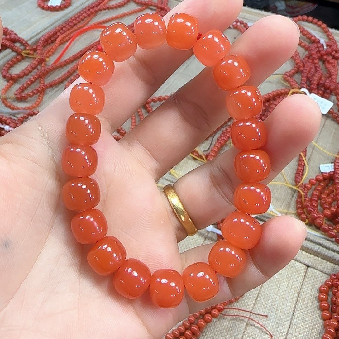 南红玛瑙手链未镶嵌
