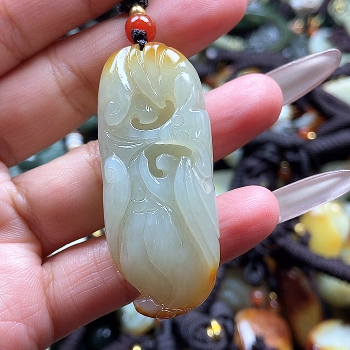 和田玉颈饰未镶嵌