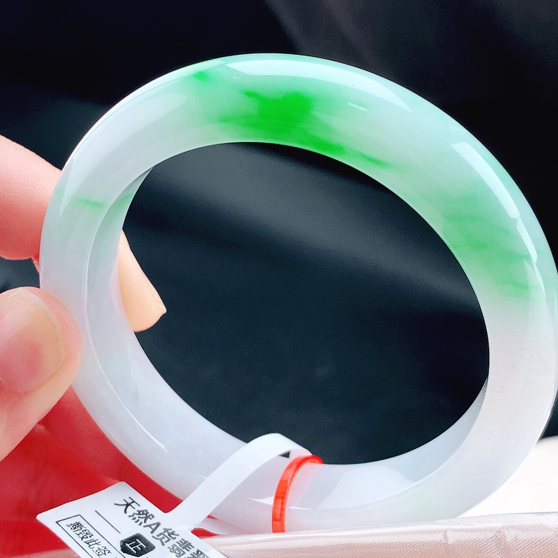 未镶嵌手镯翡翠55圈