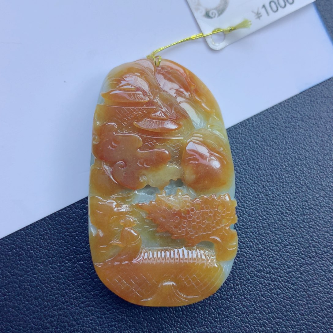 翡翠颈饰未镶嵌山水牌