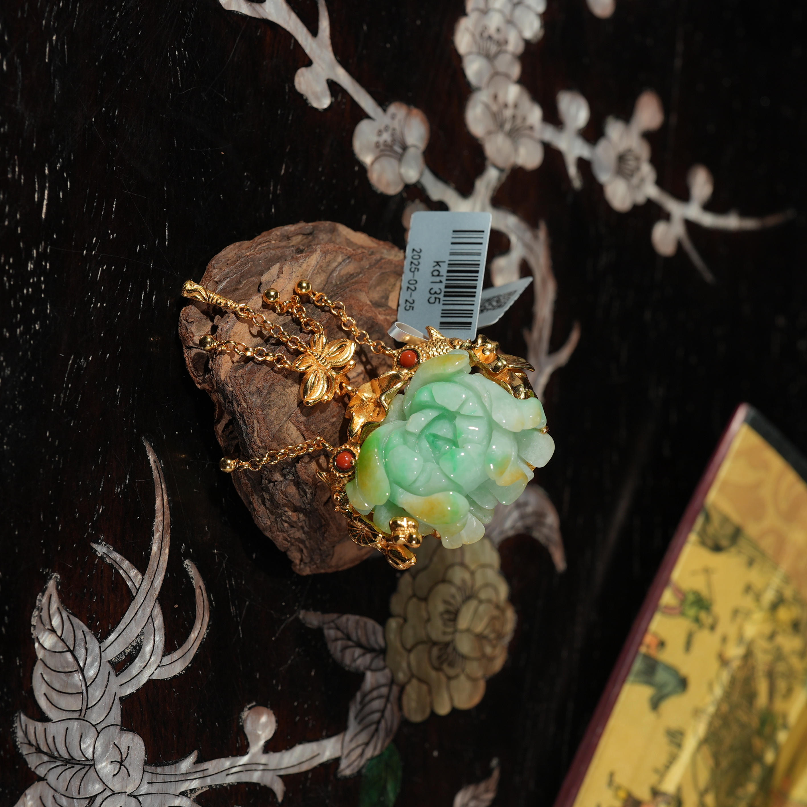 2.25香港王老板-翡翠镶嵌戒指kd135