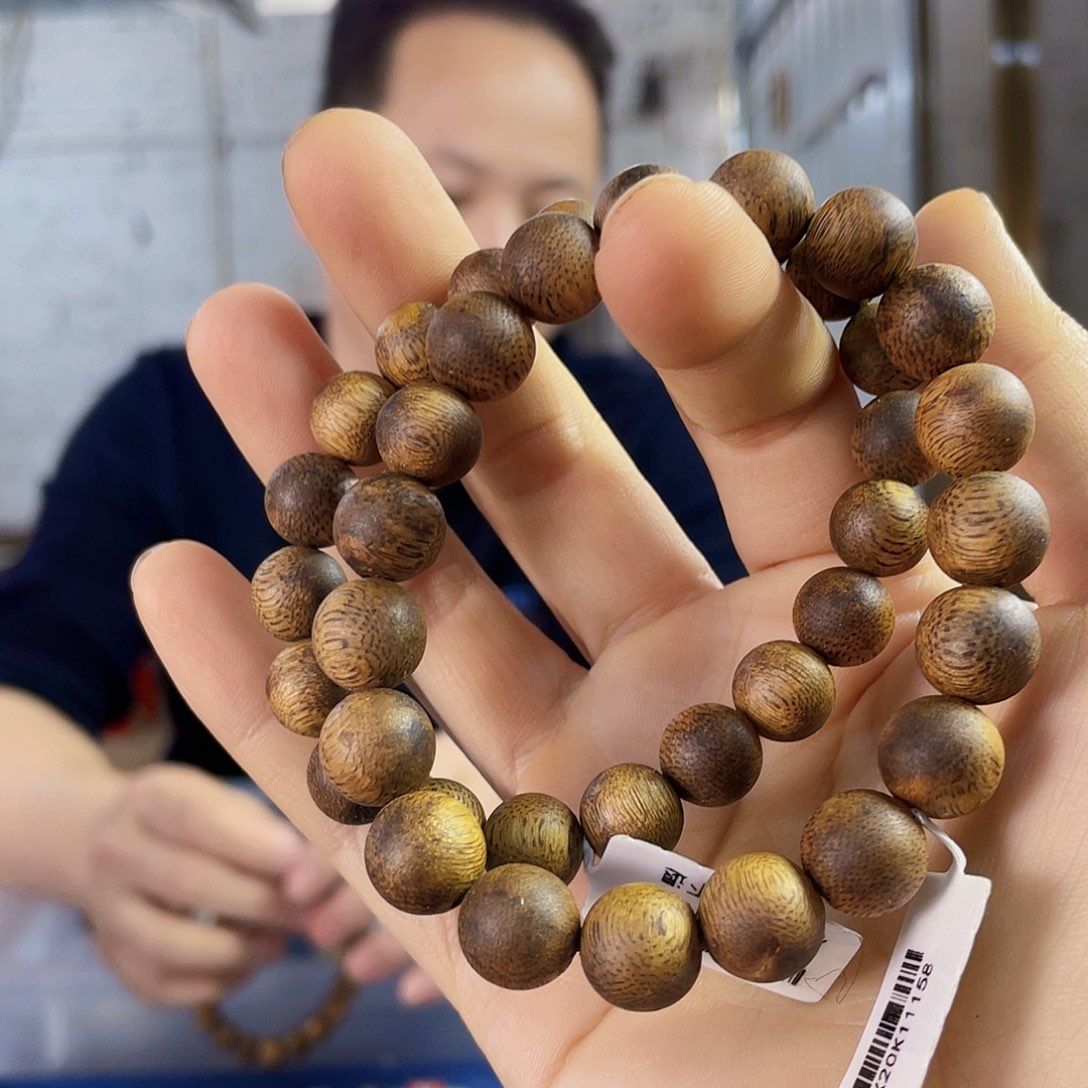 沉香手串天然红棋圆珠单圈9克多样性发一