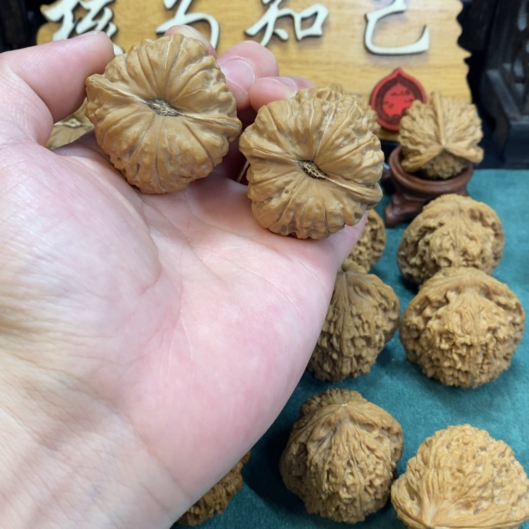 文玩核桃把件南瓜墩40