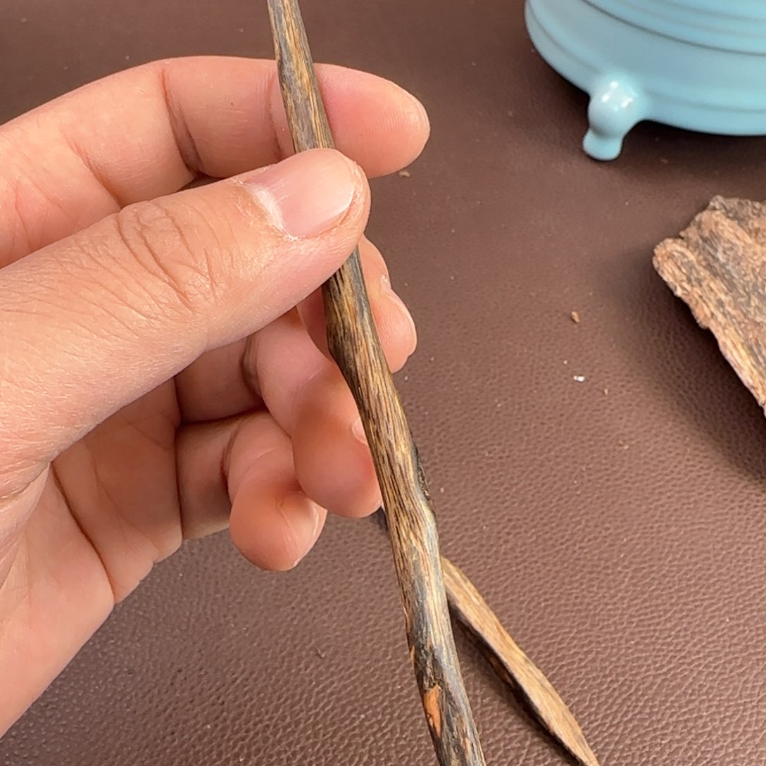 沉香摆件奇楠沉水树心油3.2克