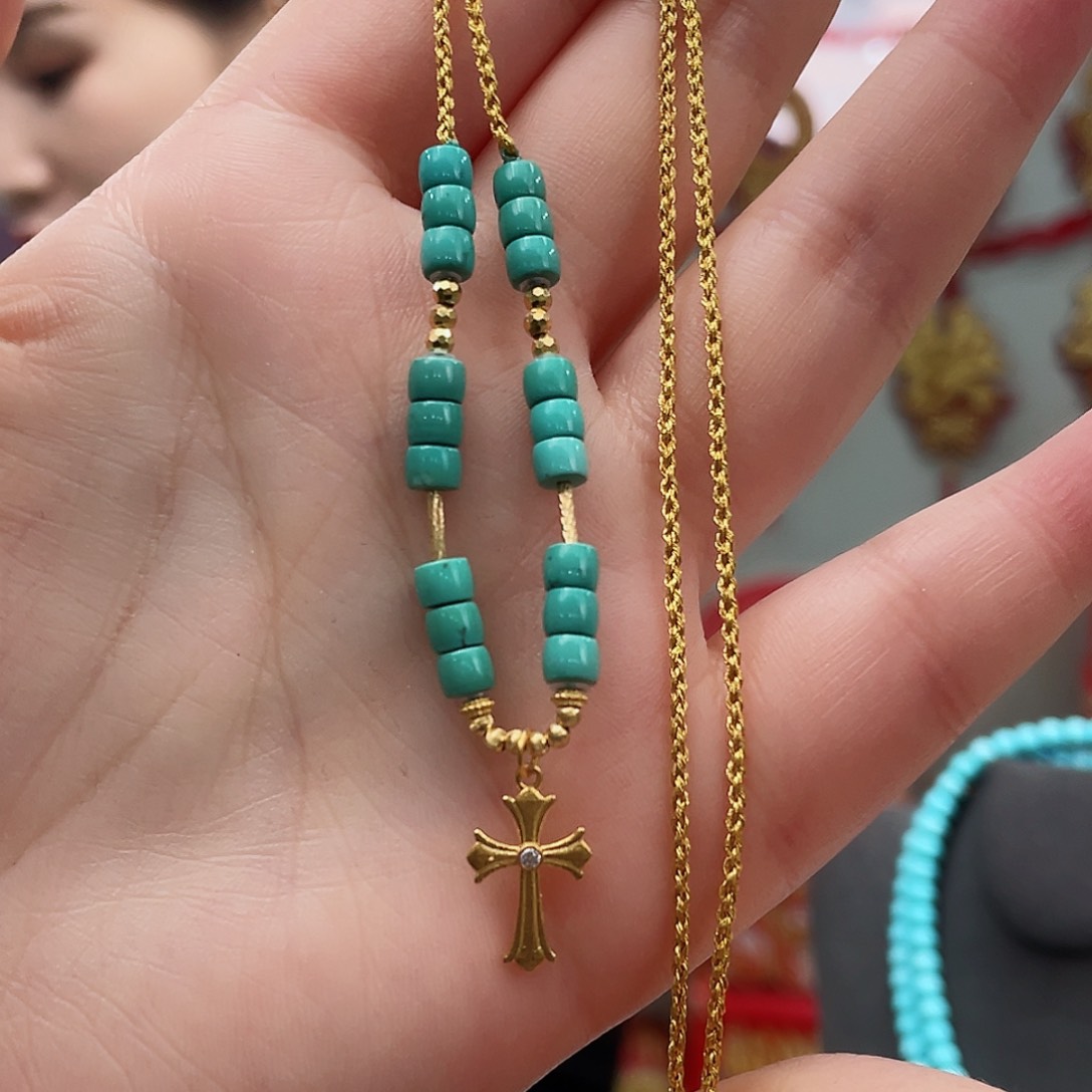 绿松石颈饰18K金镶嵌