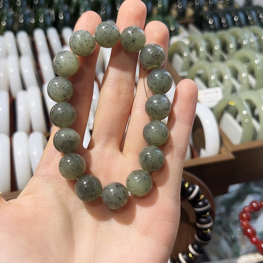 和田玉未镶嵌手链