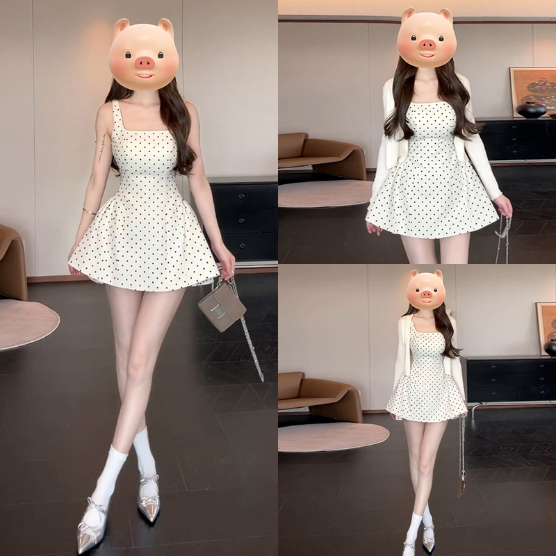 法式波点吊带连衣裙子女夏2025春季新款今年流行清纯掐腰短裙0915