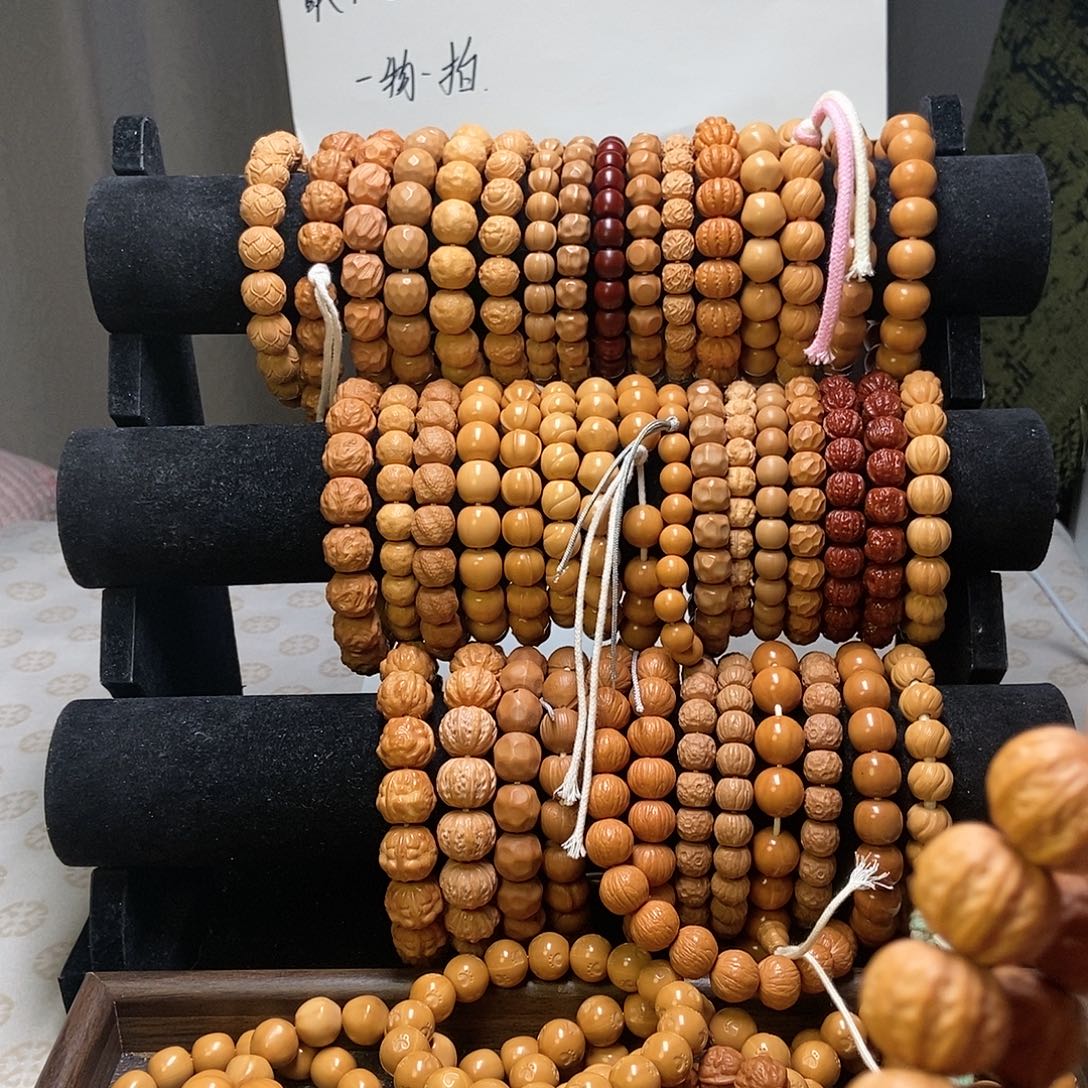 上***盗猴头核桃手串猴头手串，龙蛇，八楞