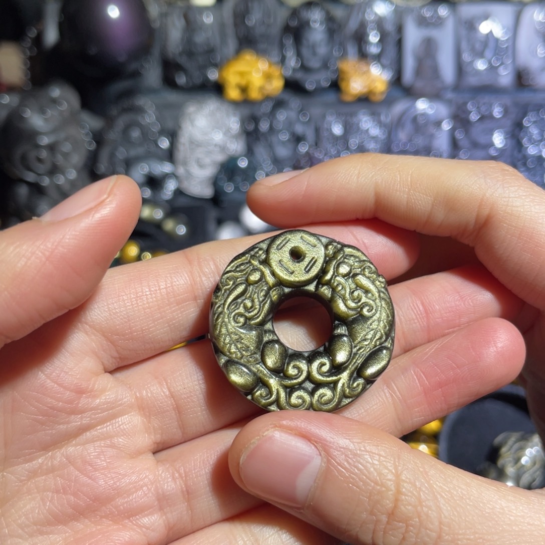 陈***言黑曜岩未镶嵌吊坠(赠链)