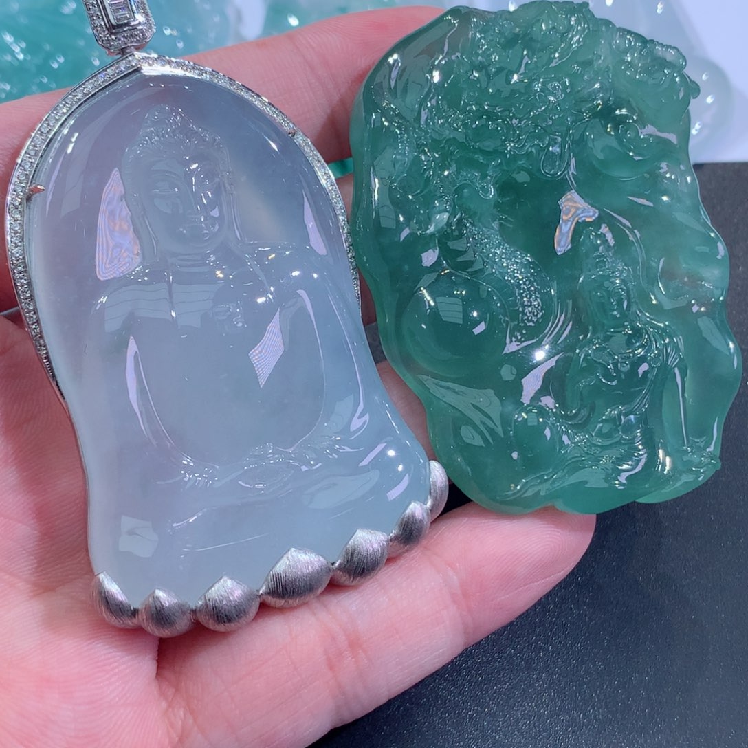 翡翠未镶嵌颈饰欣赏链接！！！