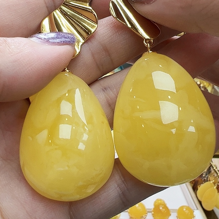 琥珀未镶嵌珠宝奇石