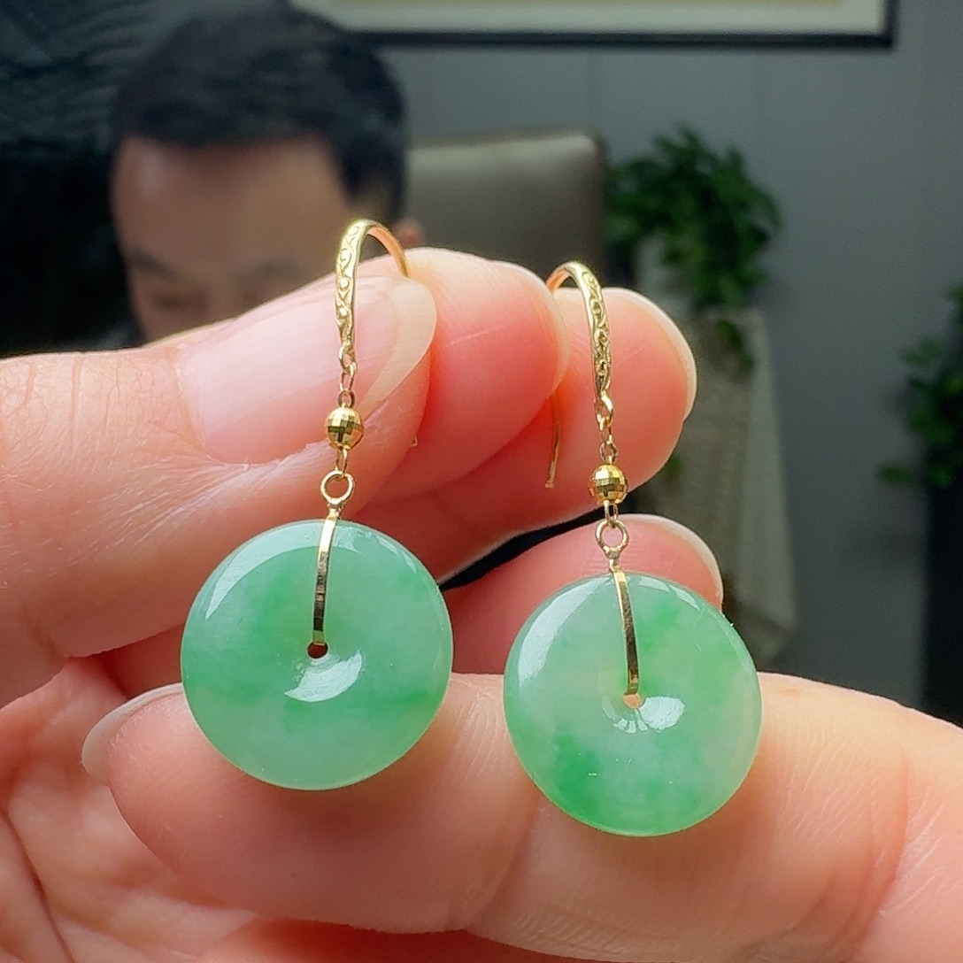 翡翠18K金镶嵌耳饰天然