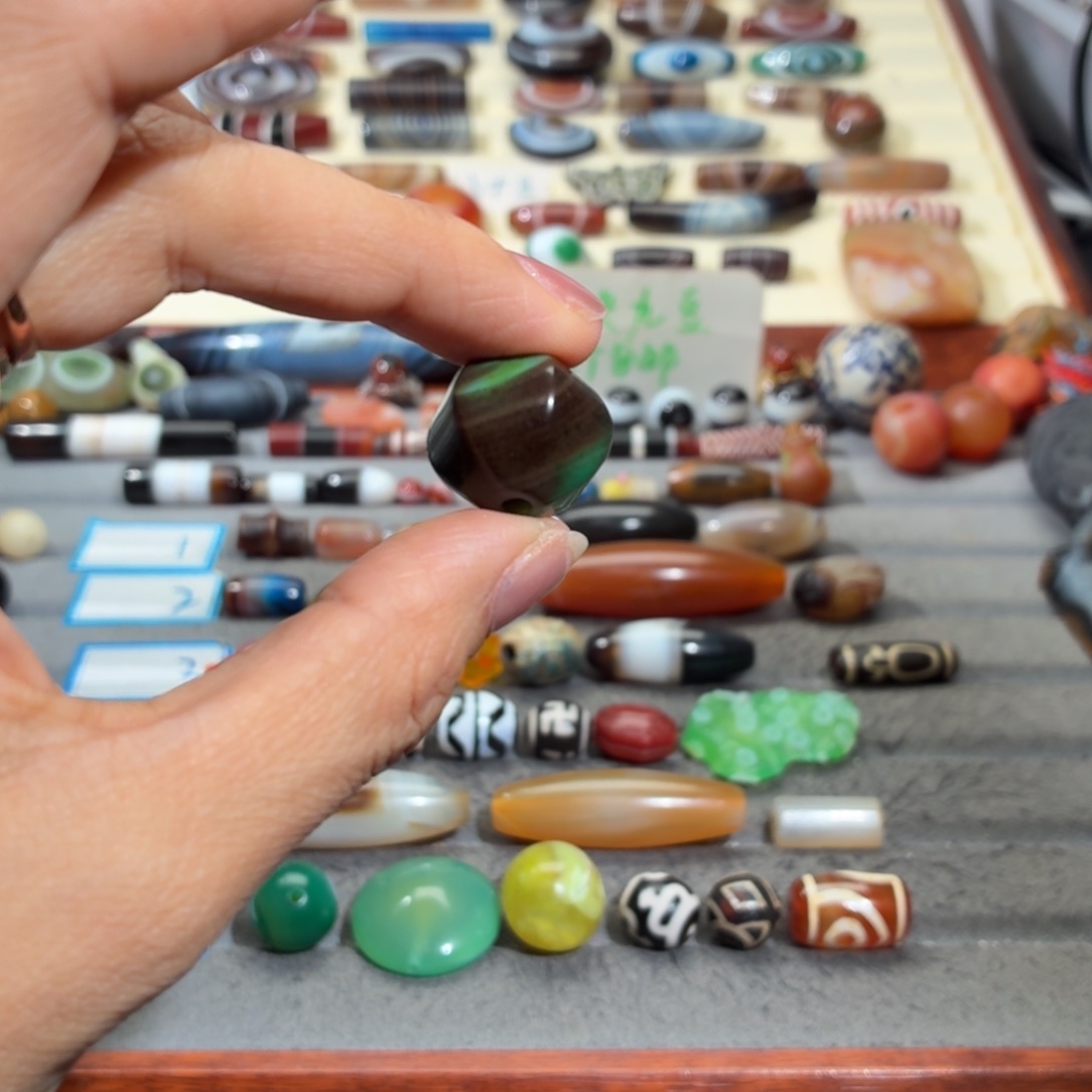 不***羊玛瑙/玉髓合金颈饰