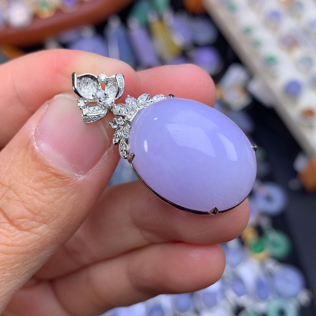 翡翠吊坠(不含链)18K金镶嵌