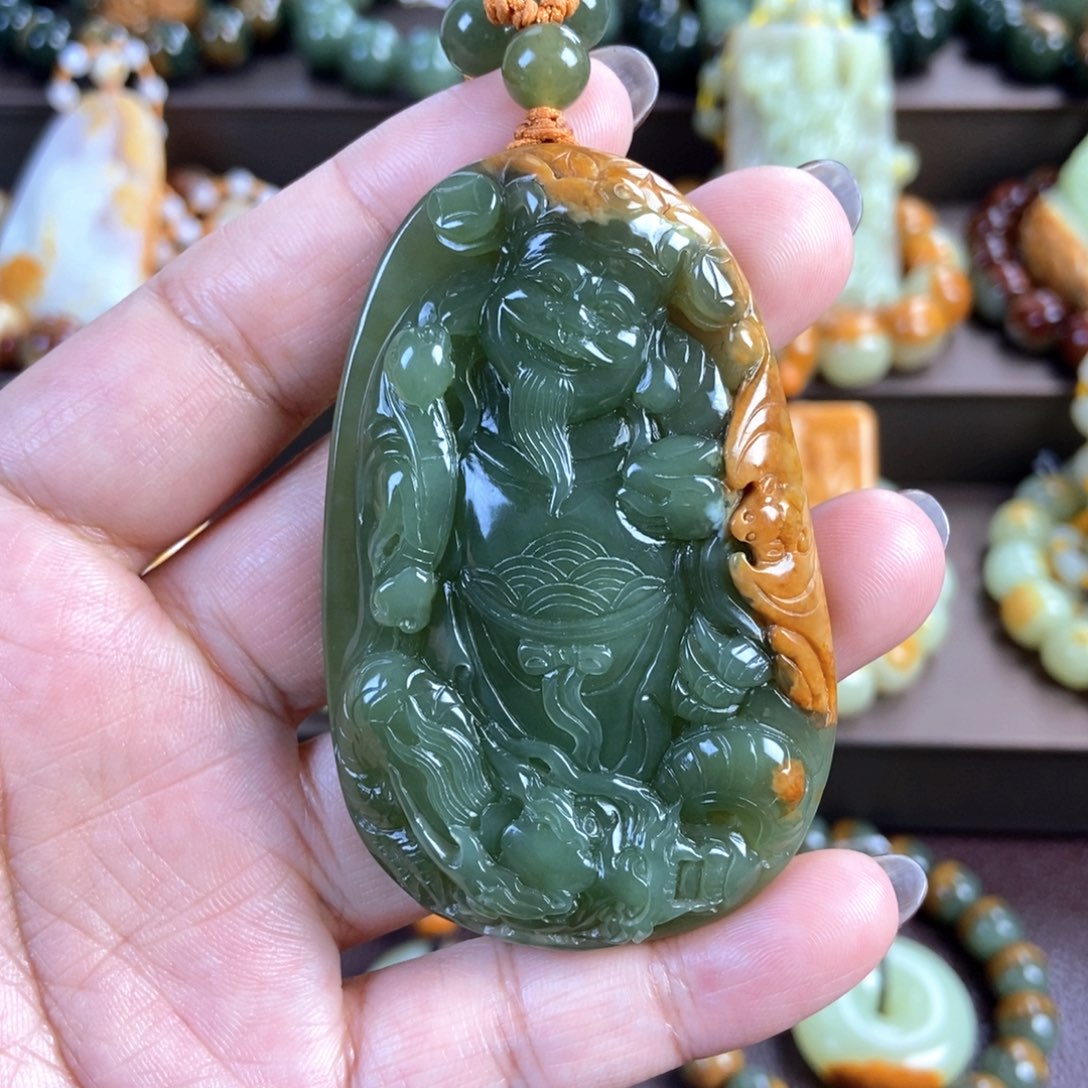 迷***质透闪石质玉未镶嵌颈饰