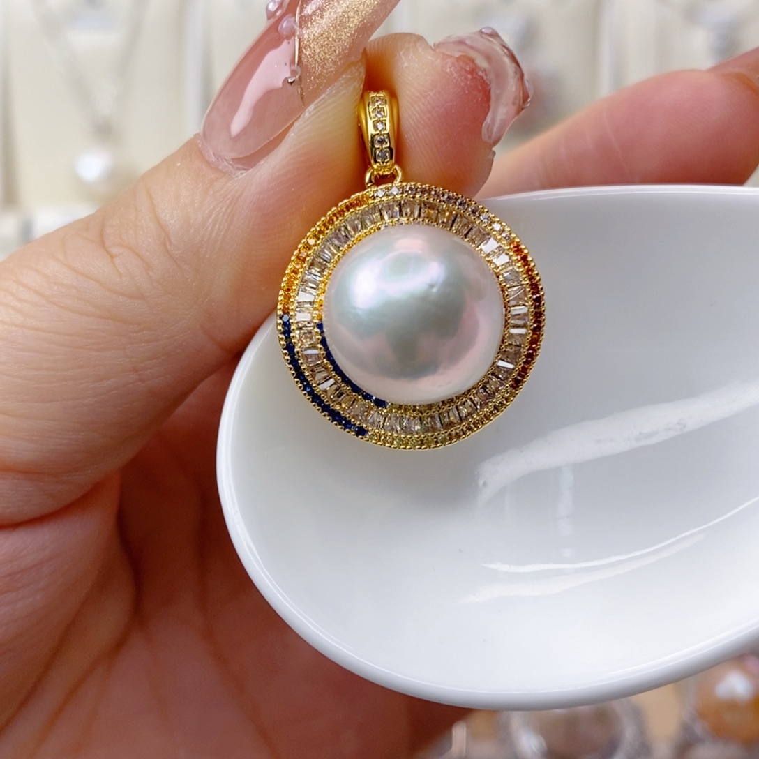 淡水珍珠吊坠(赠链)合金