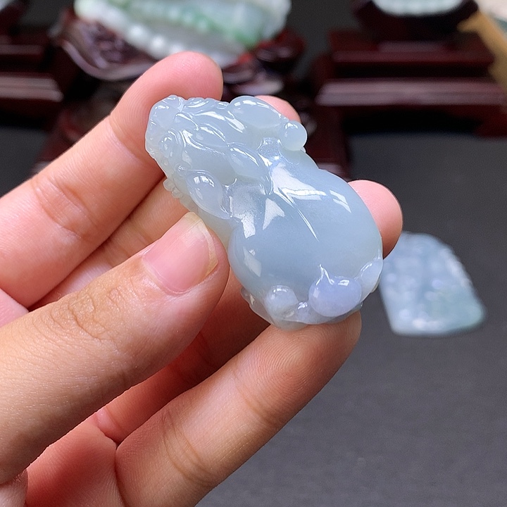 翡翠未镶嵌颈饰天然