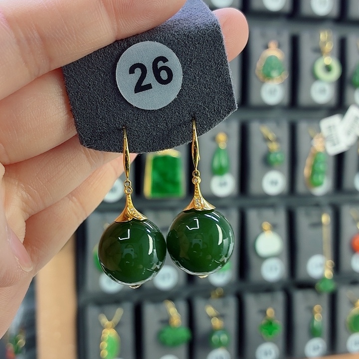 和田玉18K金镶嵌耳饰