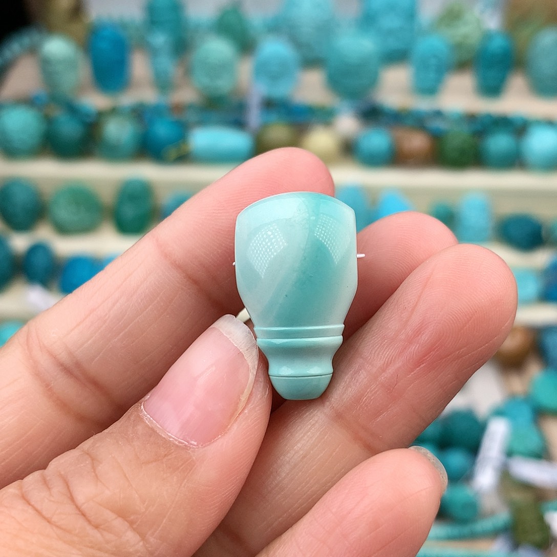 绿松石未镶嵌珠宝奇石13.2