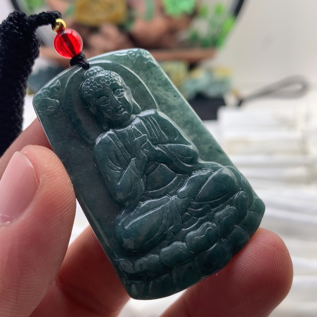 颈饰未镶嵌翡翠大日