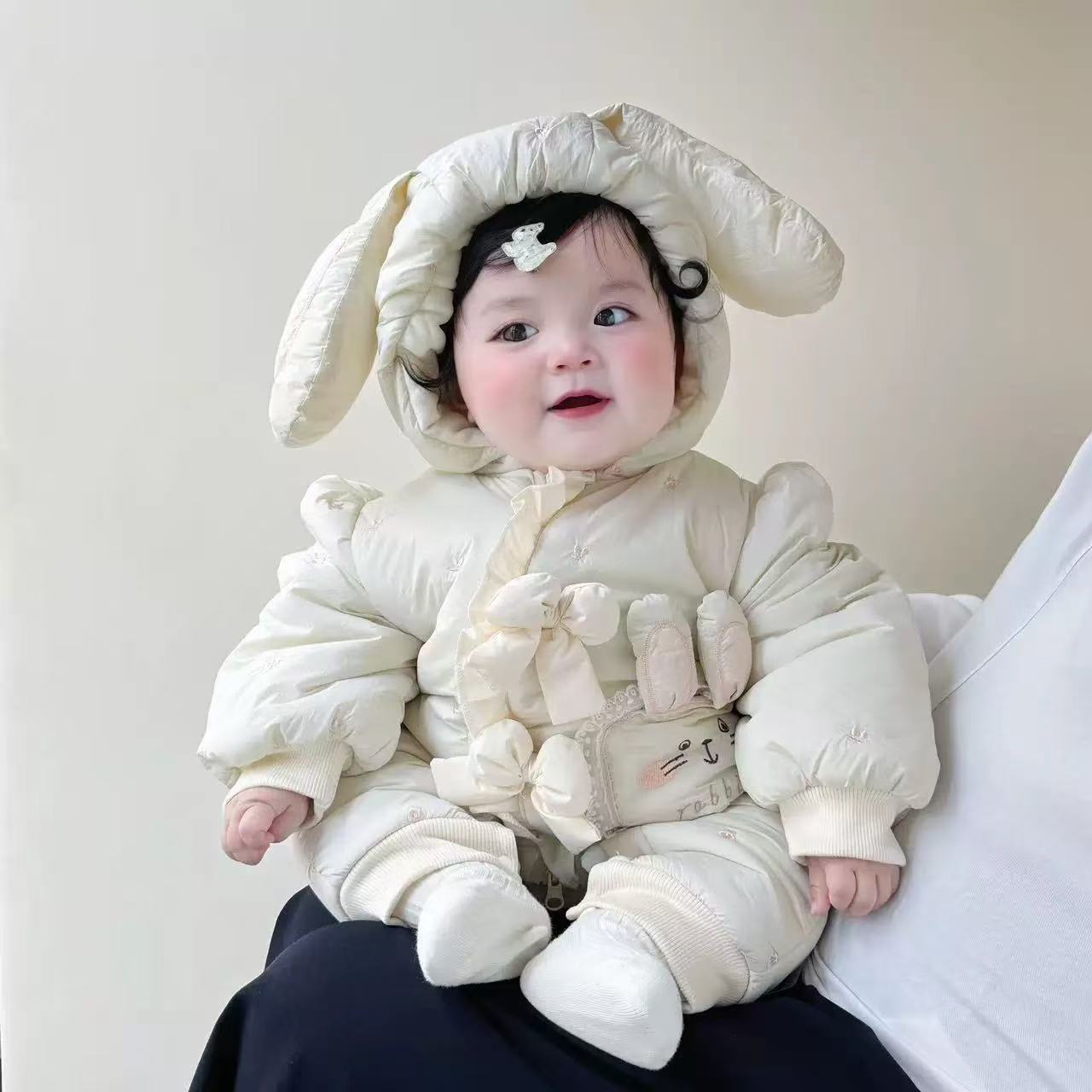 秋冬款宝宝兔儿帽花朵刺绣呆呆兔外出服棉服