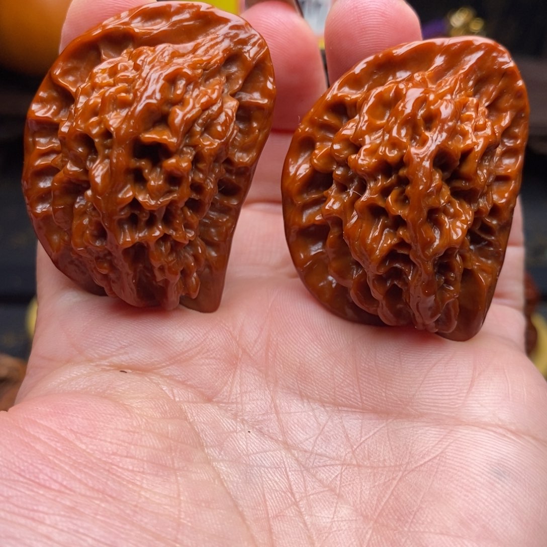 吊坠文玩核桃野生半壁