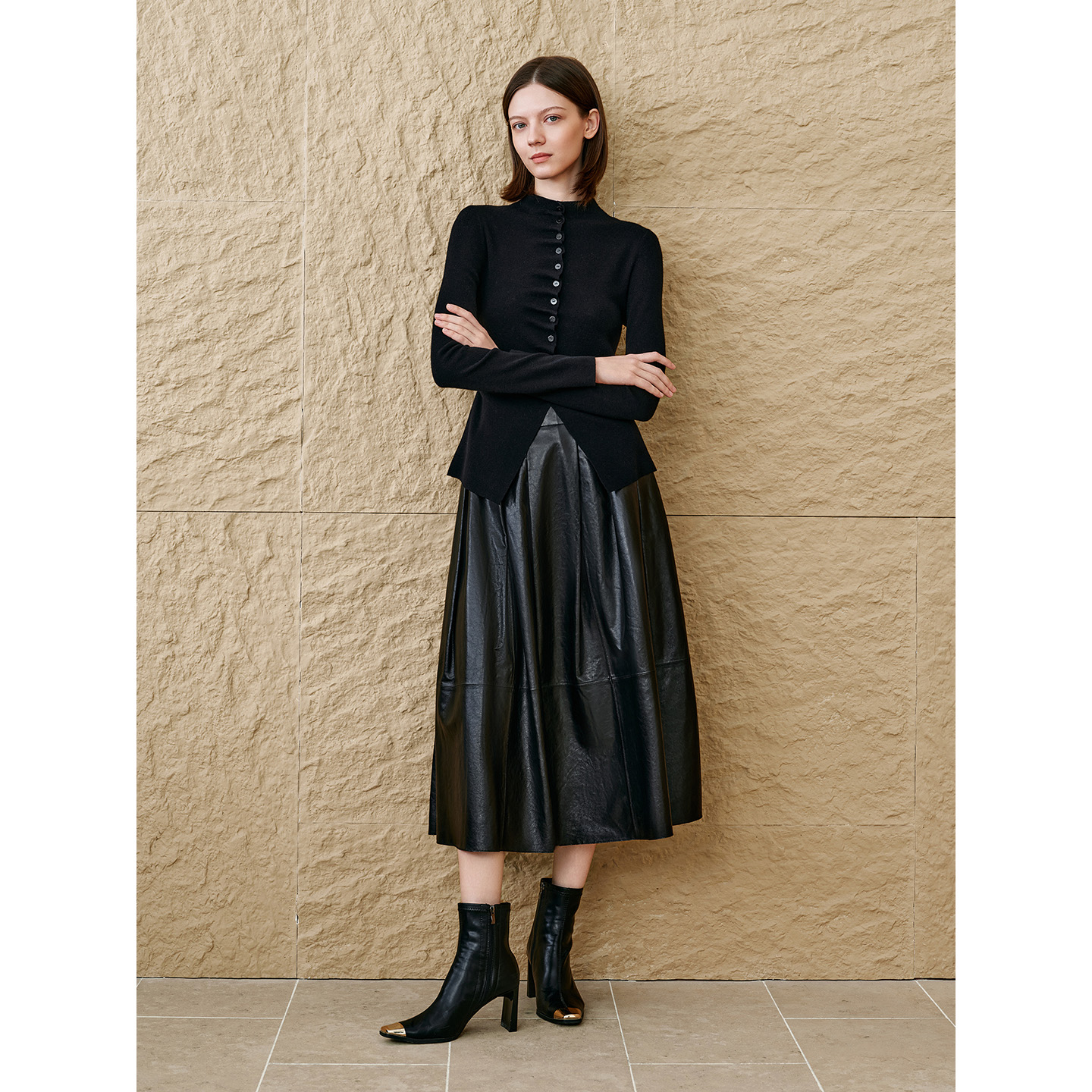 「轻密系列」INSUN恩裳2025冬季褶皱小尊领套头羊毛衫9C65506020