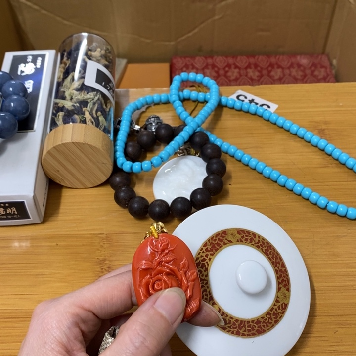 瓷片哈中古工艺品一件