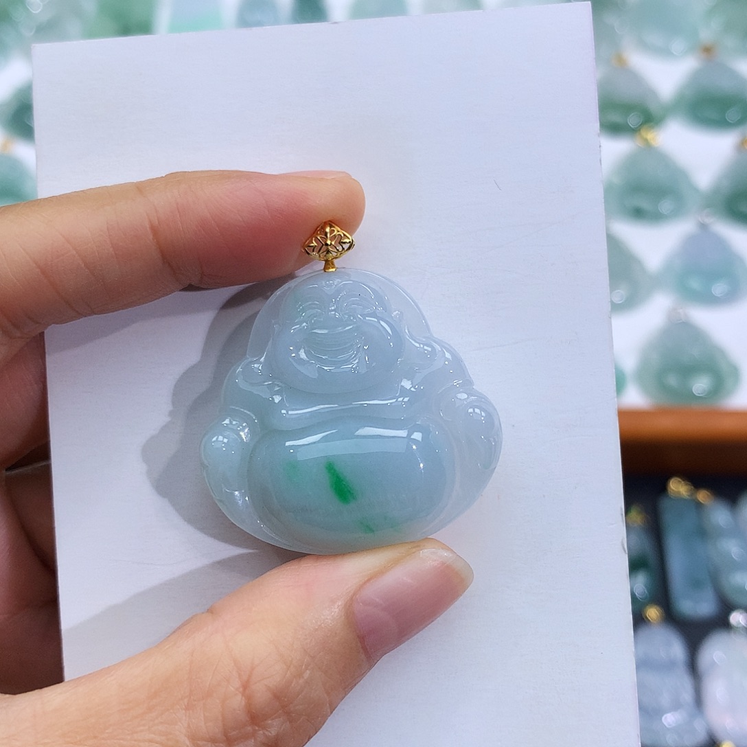 翡翠18K金镶嵌颈饰