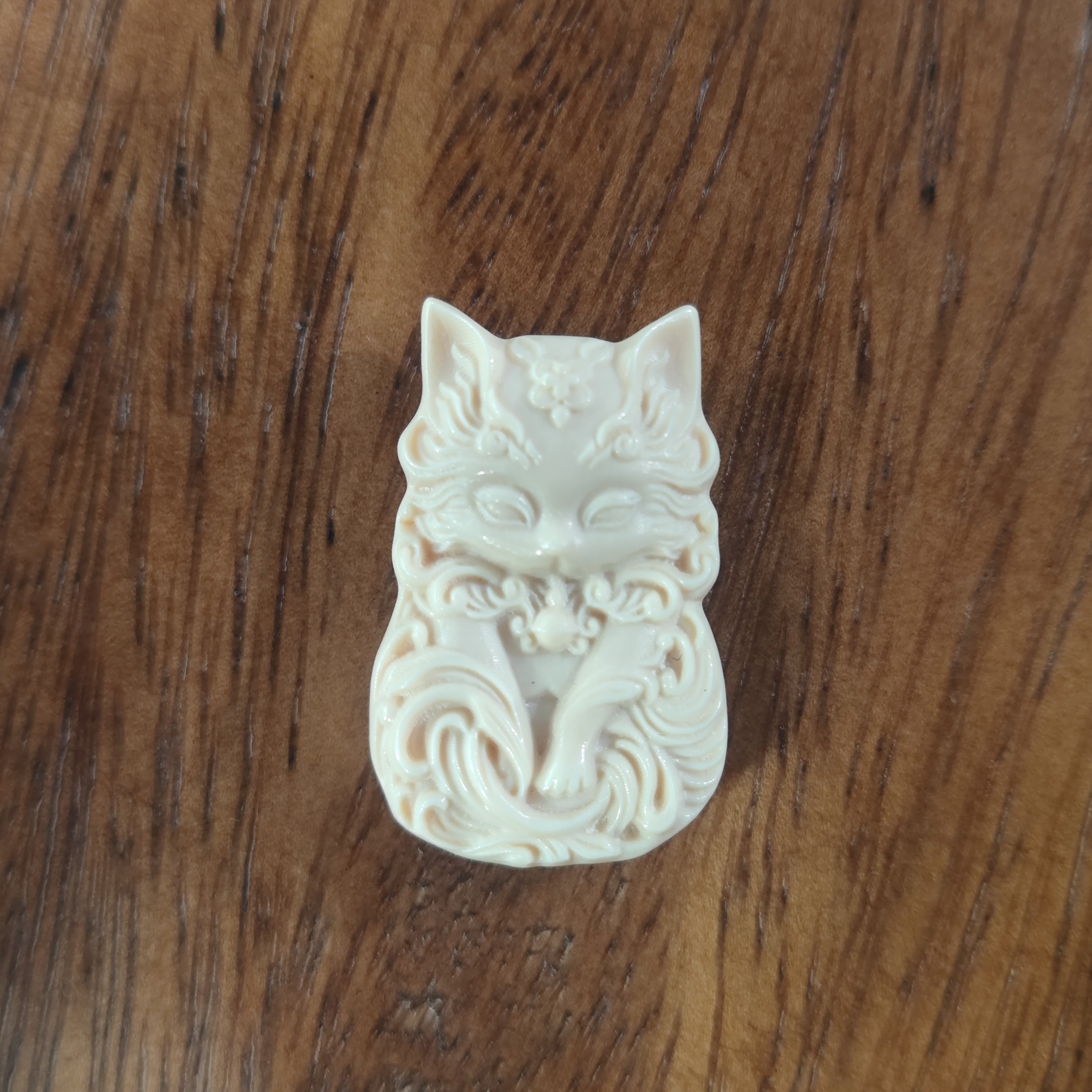 猛犸牙雕刻九尾狐凤九脖挂精美配饰  支持复检