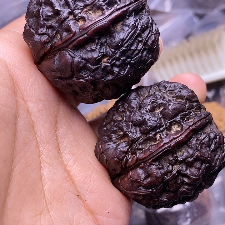 鸟***恋把件文玩核桃    75