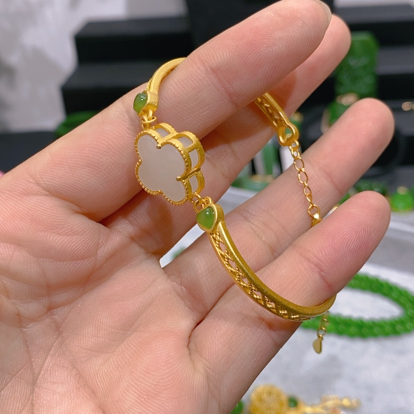 【闪购商品】和田玉（碧玉）手镯未镶嵌