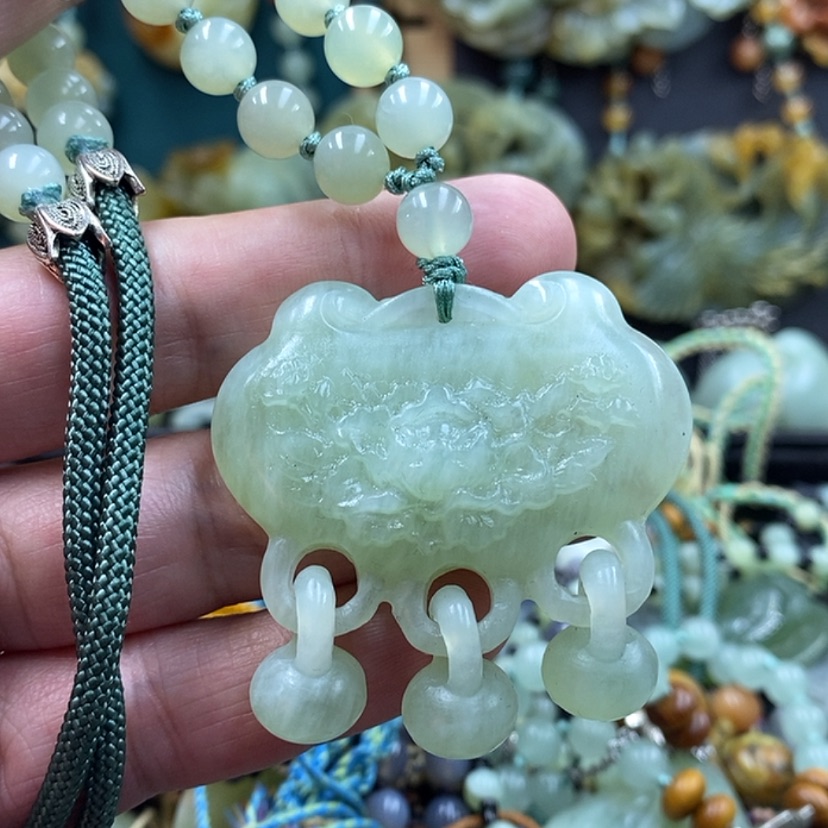【闪购商品】未镶嵌岫玉吊坠