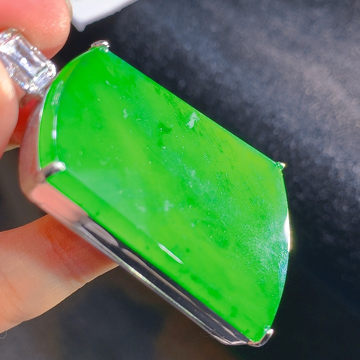 【闪购商品】翡翠颈饰未镶嵌翡翠