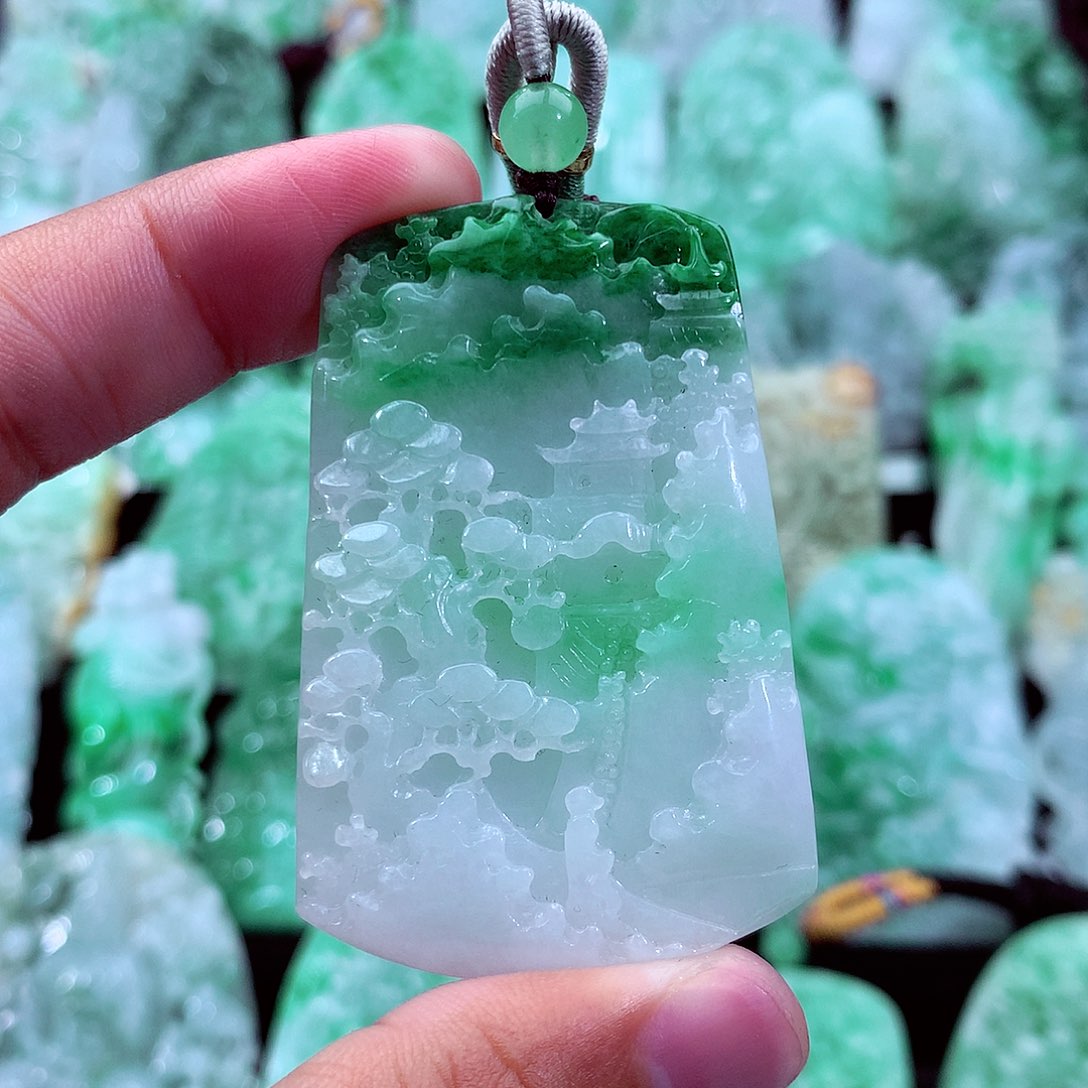 吊坠(不含链)未镶嵌翡翠