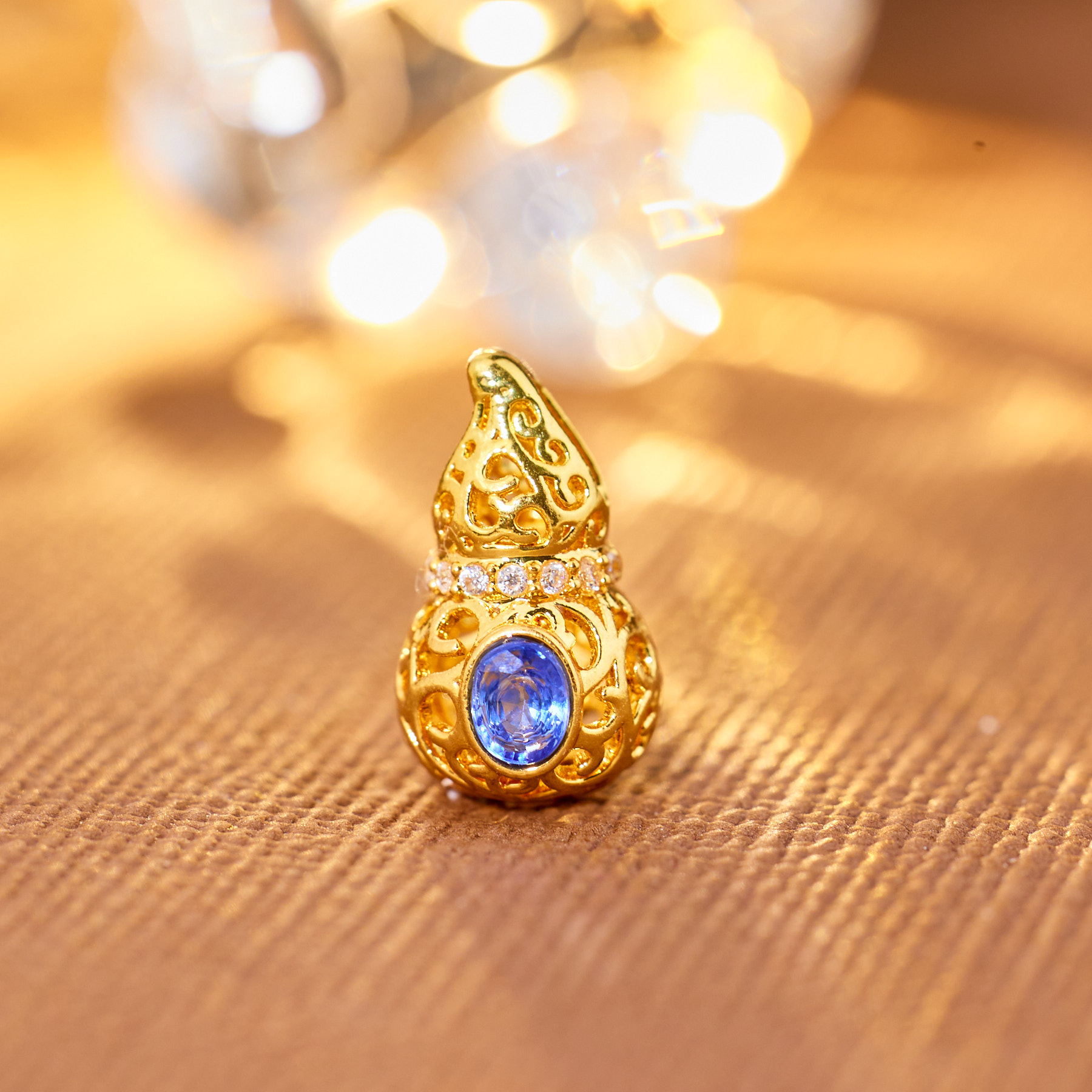 【玉峰珠宝丨安娜严选】蓝宝石吊坠18K金【U5255】多样性发一