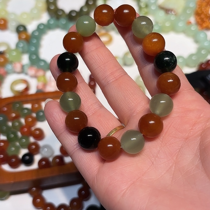 *****蛇纹石玉未镶嵌手串