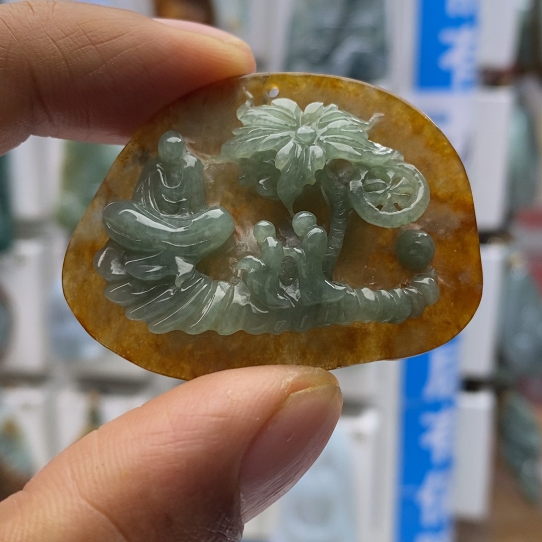 翡翠颈饰未镶嵌悟道