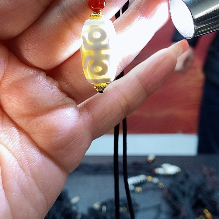 玛瑙/玉髓颈饰合金