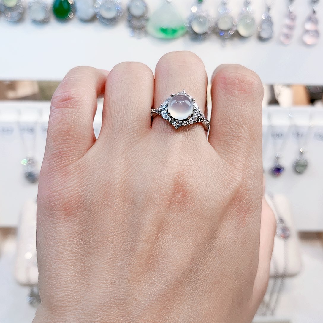 痴****岫玉银S925镶嵌戒指