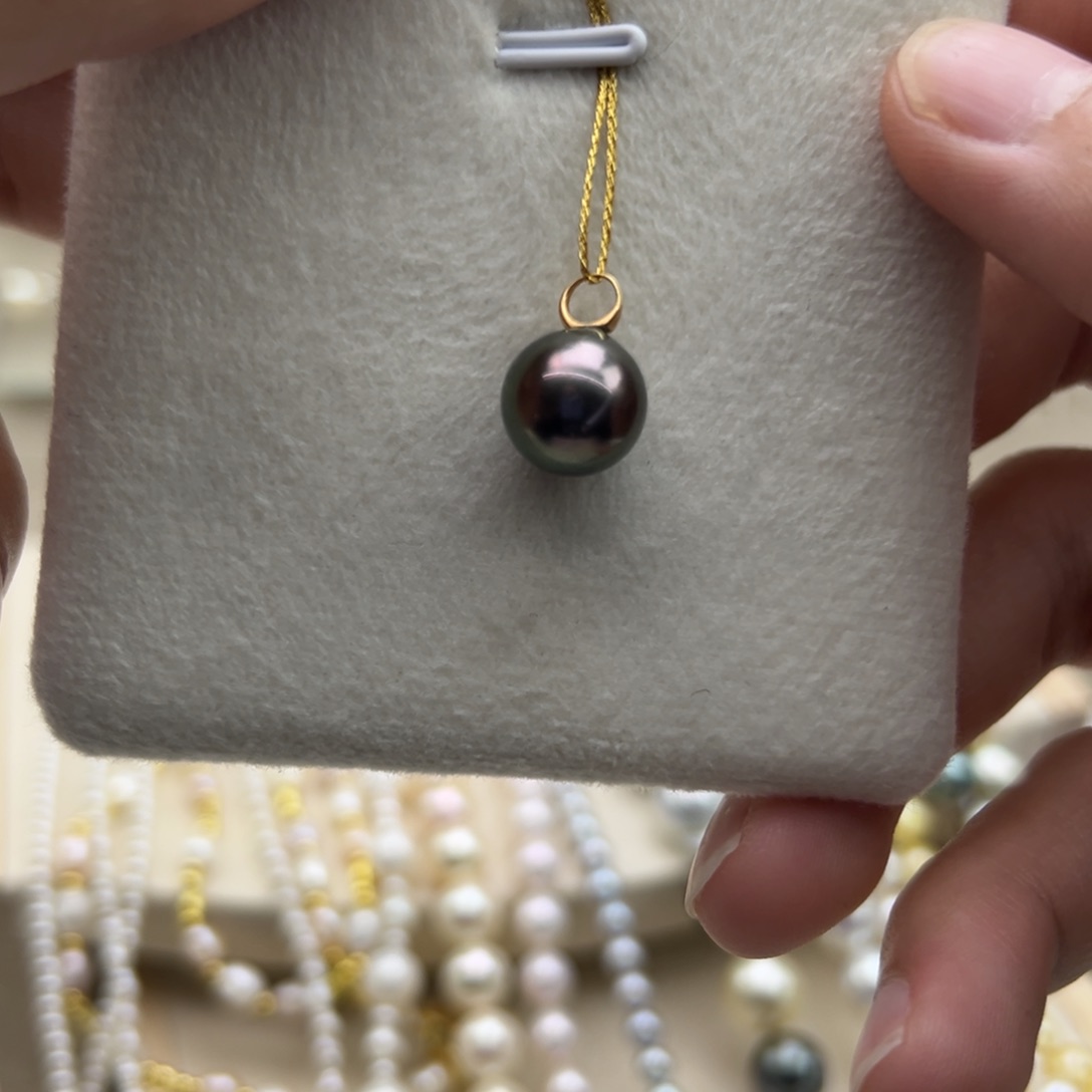 18K金镶嵌吊坠(不含链)海水珍珠10.4mm大溪地孔雀绿
