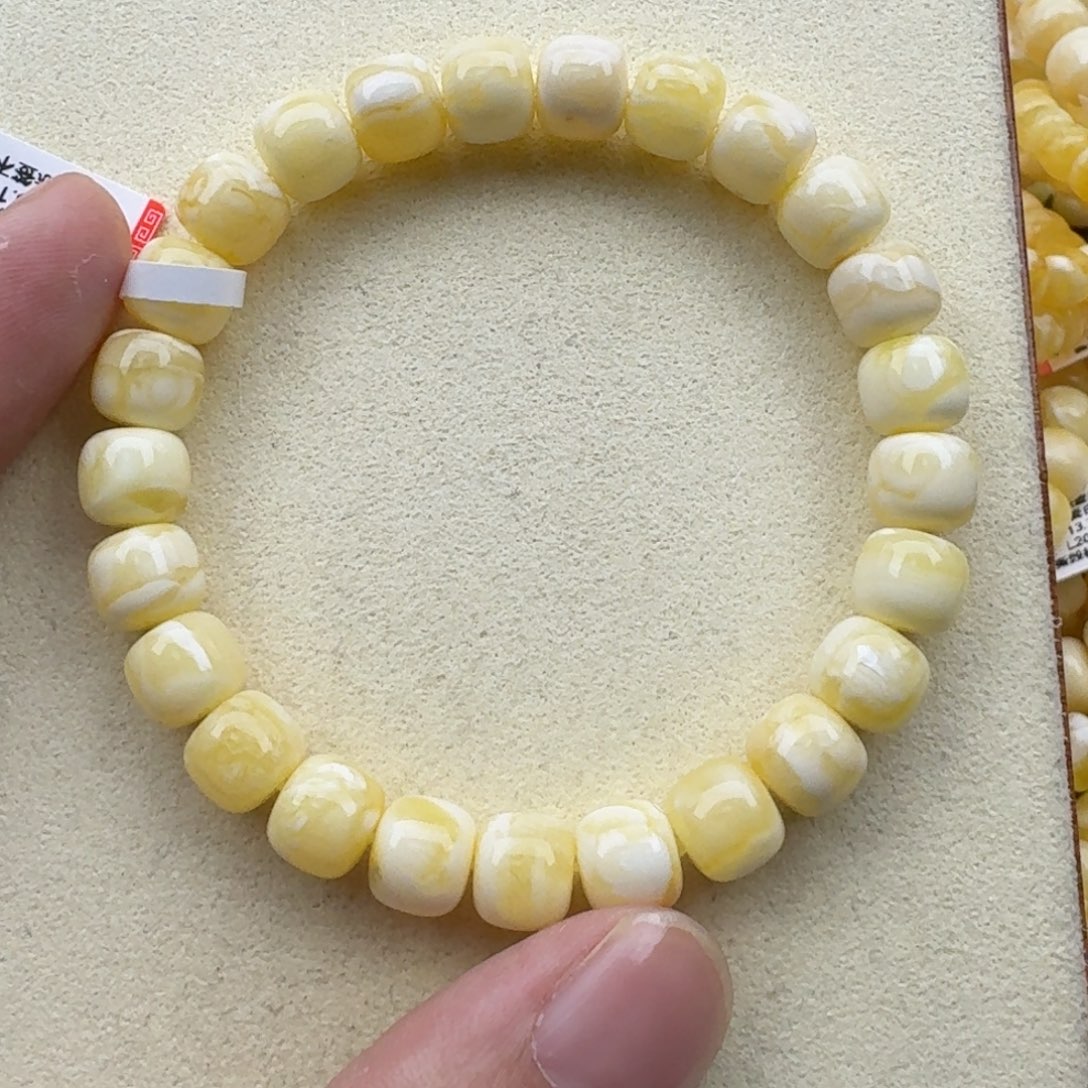 琥珀手链未镶嵌这***吃蜜蜡手串